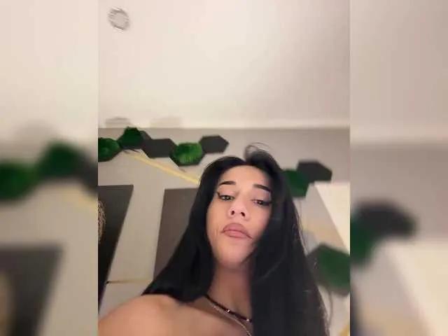 Offline Adel9 on BongaCams