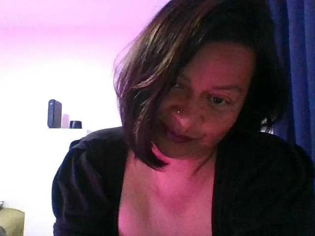 adri007 on BongaCams