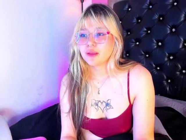 Aliiceyong on BongaCams 