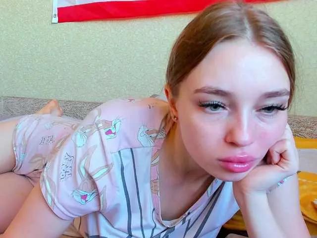 AmyRoy on BongaCams