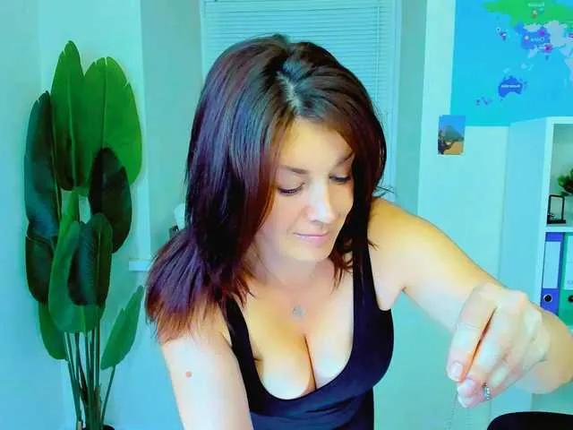 AnaMills on BongaCams 