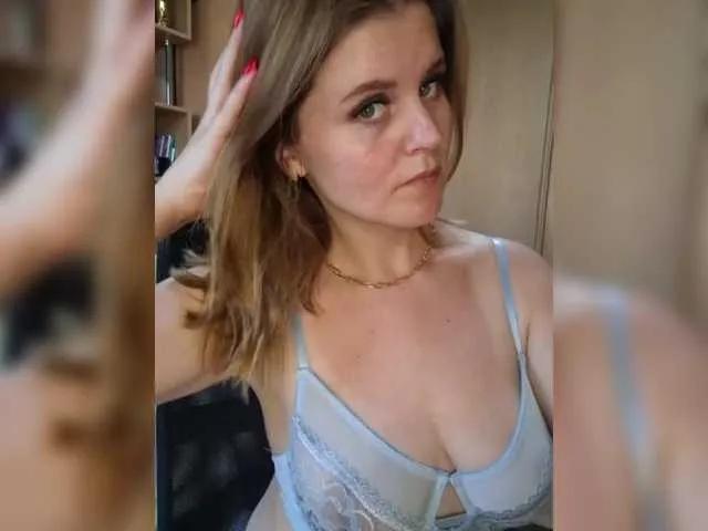 AnitaGlamorX on BongaCams 