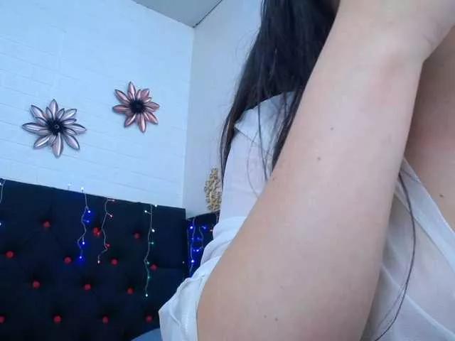 anni-jones on BongaCams 