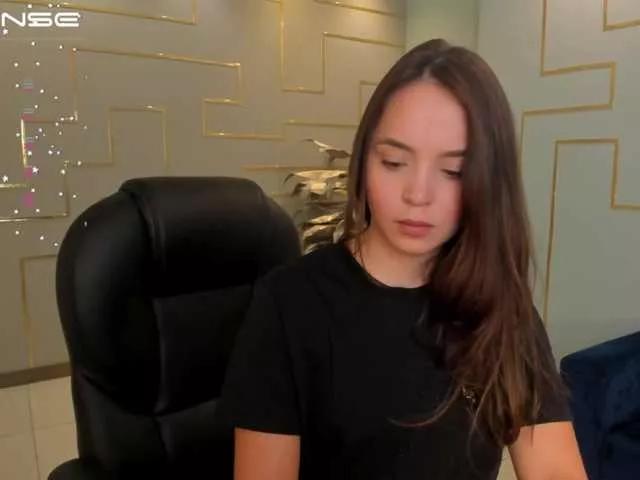 AnnieeHall on BongaCams 