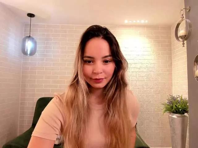 AnnieeHall on BongaCams 