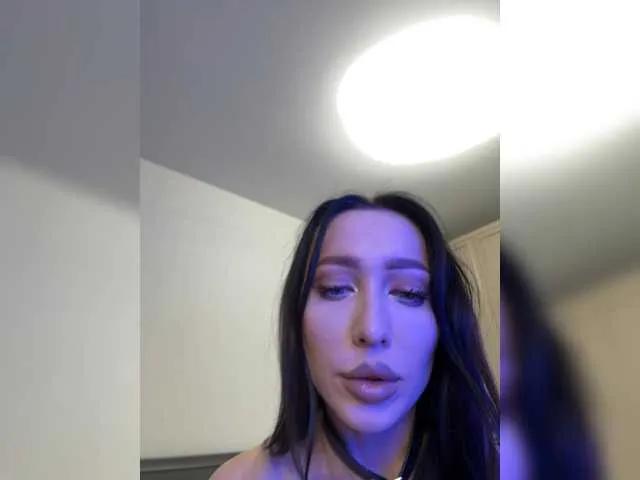 Bellaluna on BongaCams