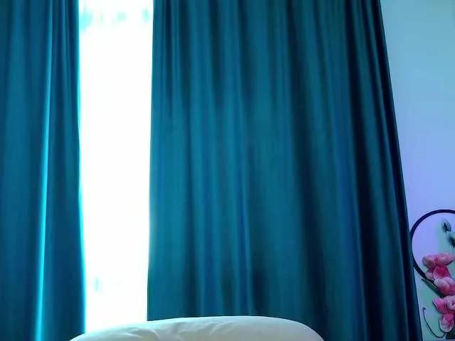 Offline Brenda-M00n on BongaCams
