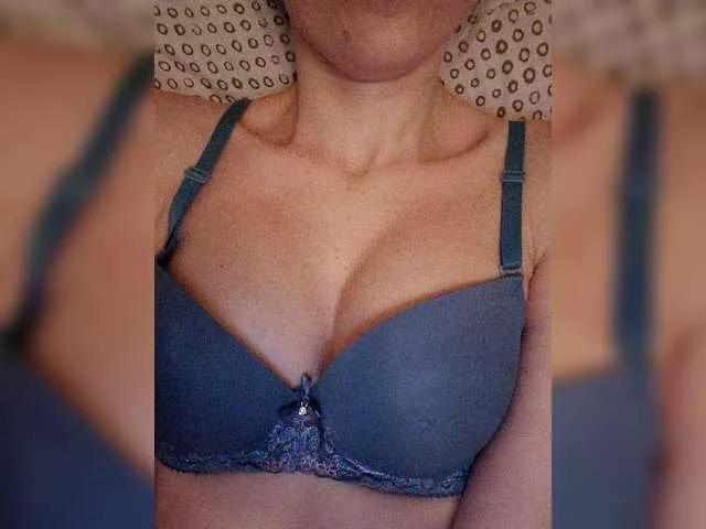 Offline businka11223a on BongaCams