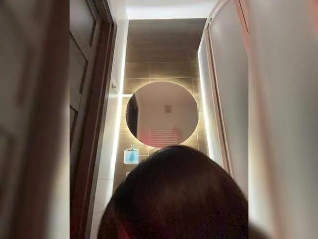 Offline Businkaa on BongaCams