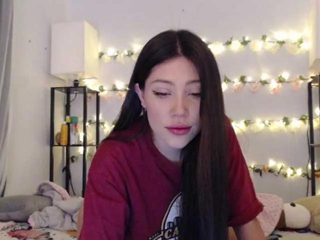 Offline caamila on BongaCams