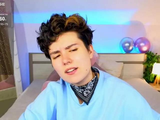 CharlieeAdams on BongaCams