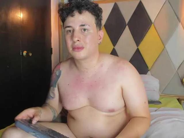 coupleehoorny on BongaCams