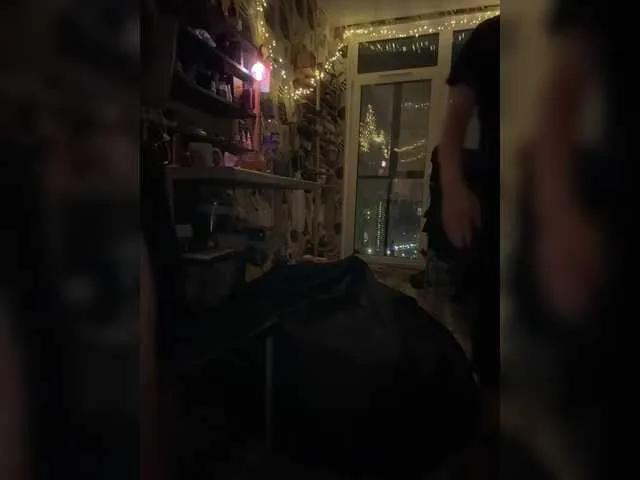 dawntis222 from BongaCams