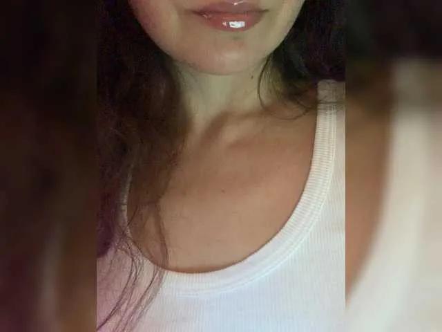 FeeBee on BongaCams