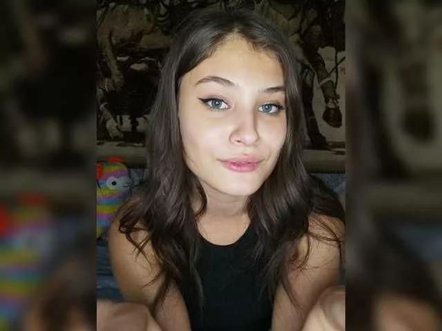 Offline FOX69LOVE on BongaCams