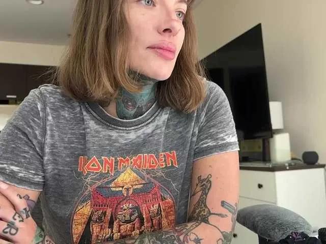 Offline iiixbostonxiii on BongaCams