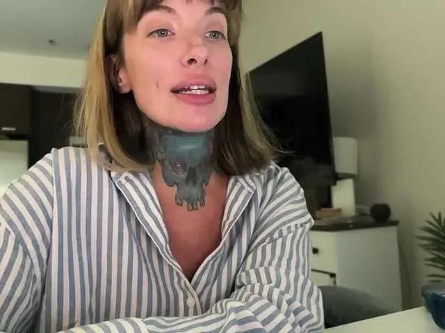 Offline iiixbostonxiii on BongaCams