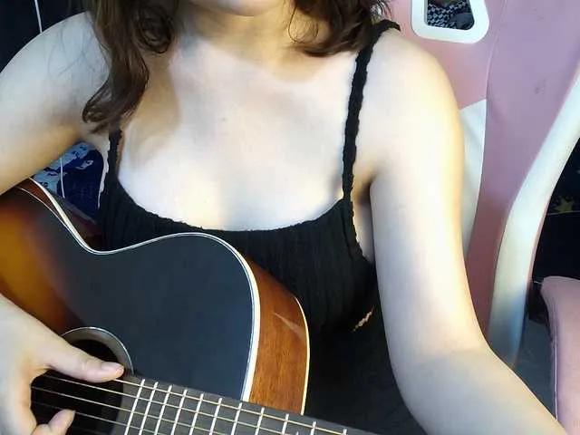 Offline Julia98 on BongaCams