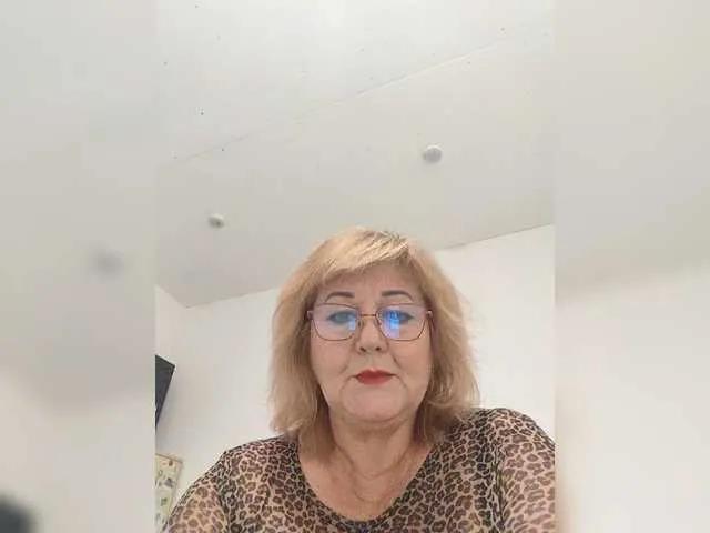 Freechat KarinkaSweet on BongaCams