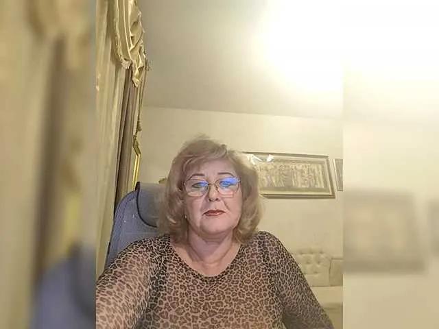 KarinkaSweet from BongaCams