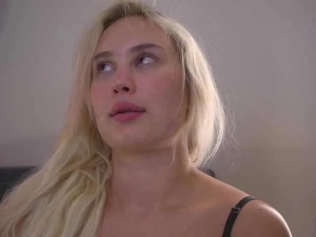 Offline kateline on BongaCams