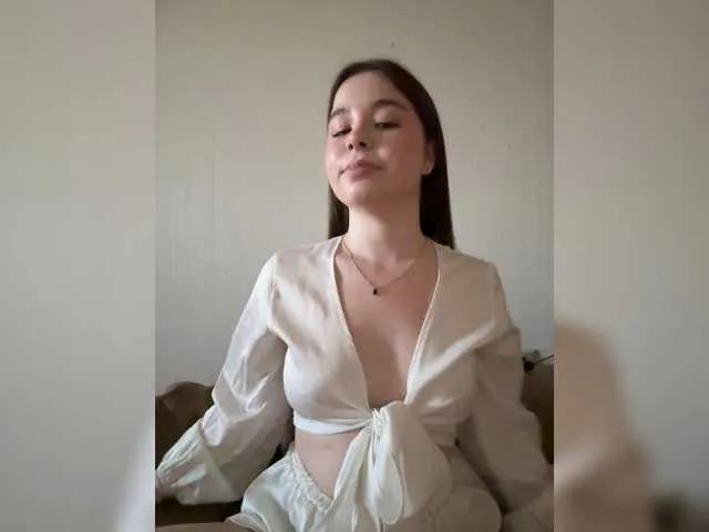 Offline kikikiraa on BongaCams