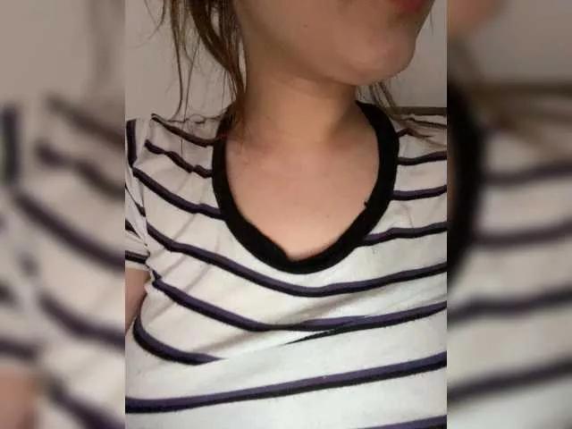 L0lly-D0lly on BongaCams 