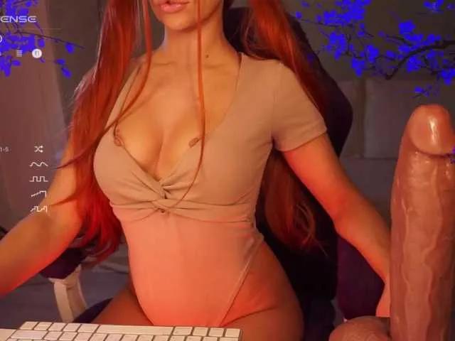 LADYCharmer from BongaCams