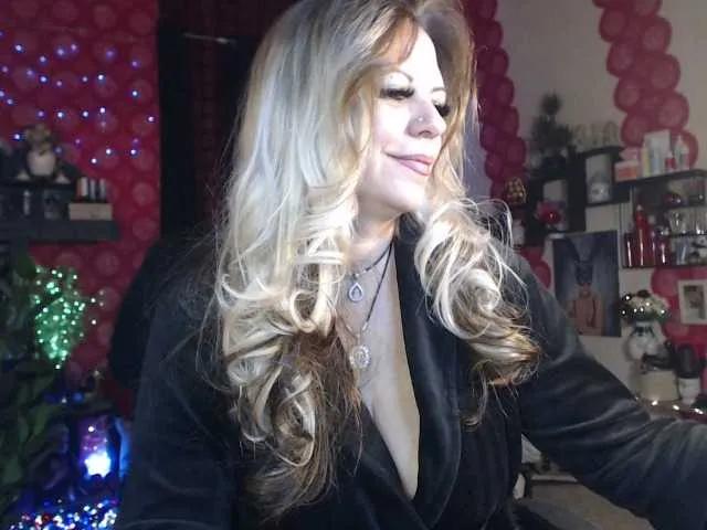 LadyVelvet on BongaCams