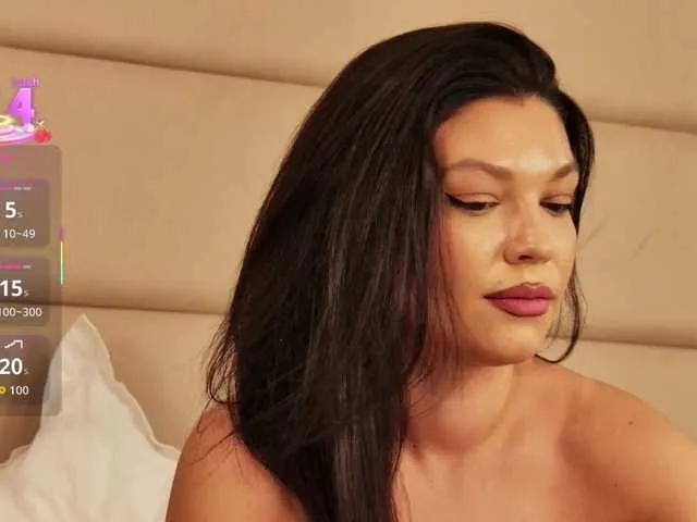 LaraMoonX on BongaCams 