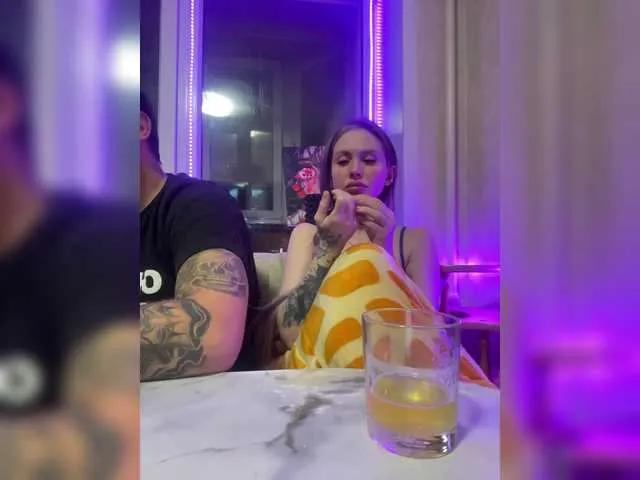 Offline Letti28 on BongaCams