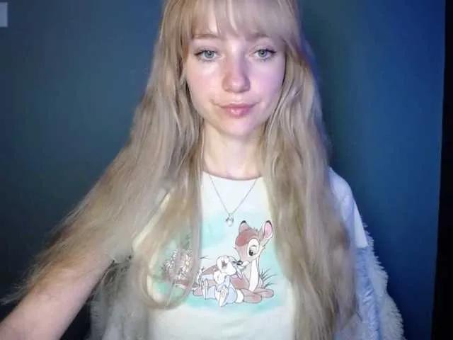 Offline LuciaLovely on BongaCams