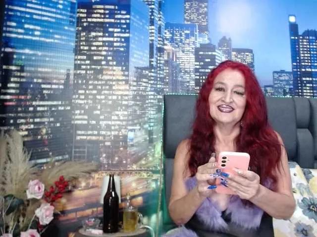 Offline Lucy-mature on BongaCams