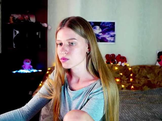 Offline LunaEvan on BongaCams