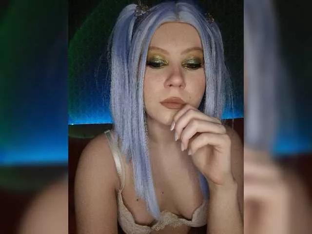 Offline LunaLu13 on BongaCams