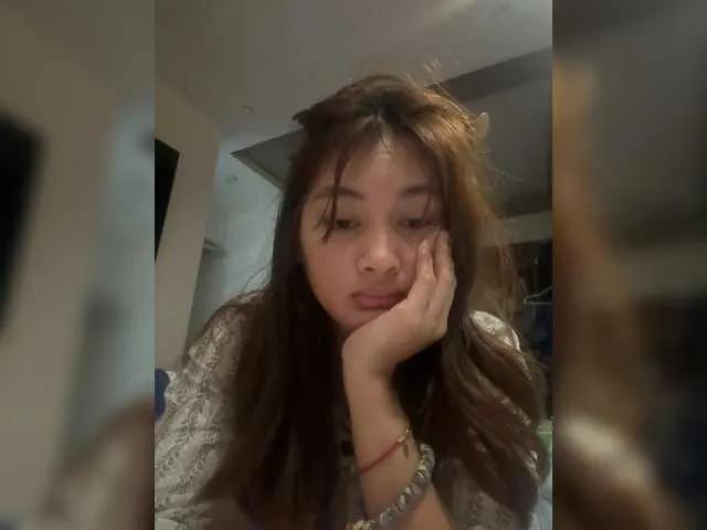 MintyyCind on BongaCams