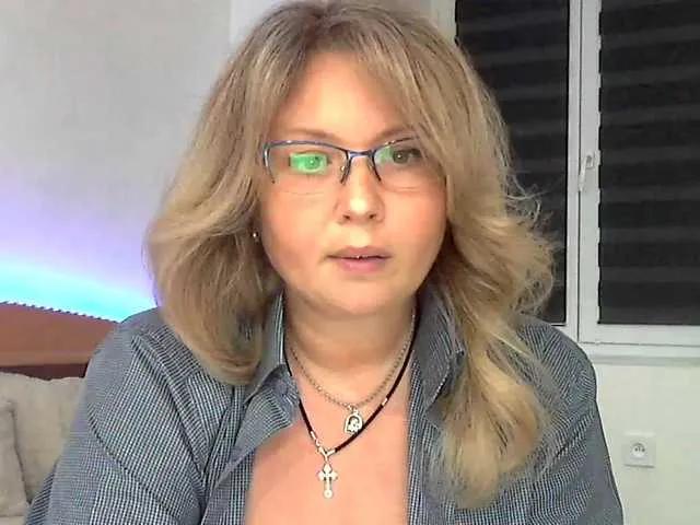 Offline NERVOMOTINA on BongaCams