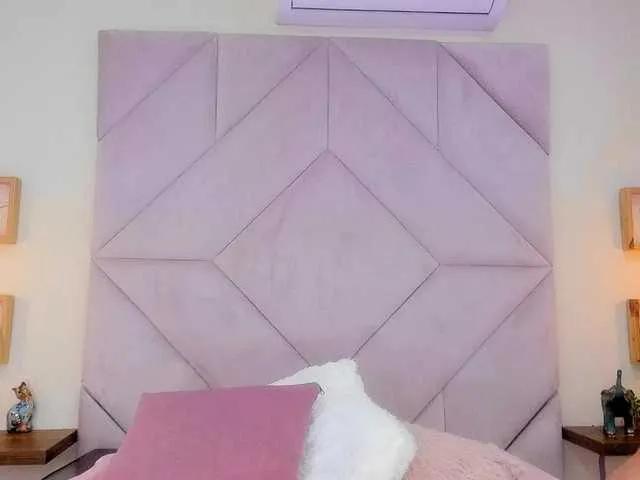 roxana-mill from BongaCams