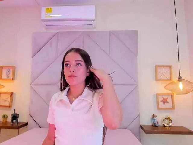 Offline roxana-mill on BongaCams