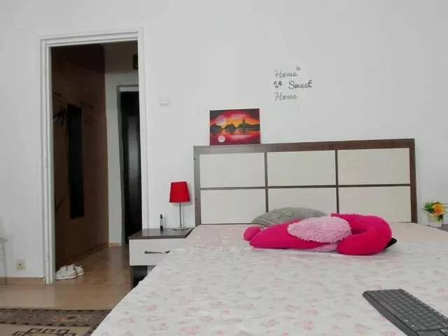 Offline sexymeriem on BongaCams