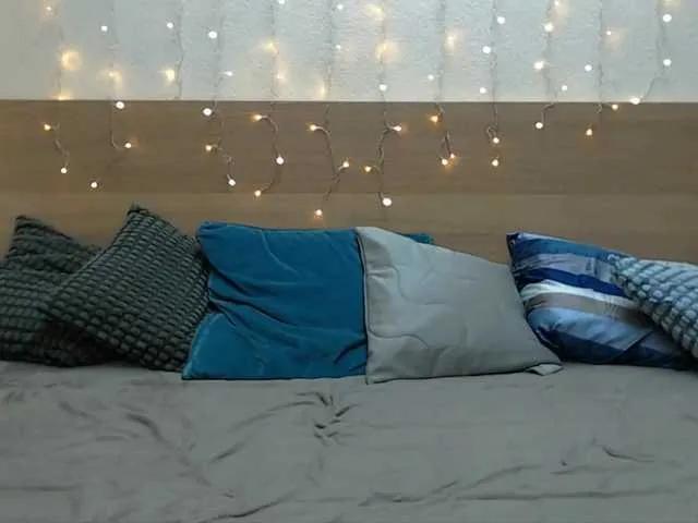 SunnyBright from BongaCams