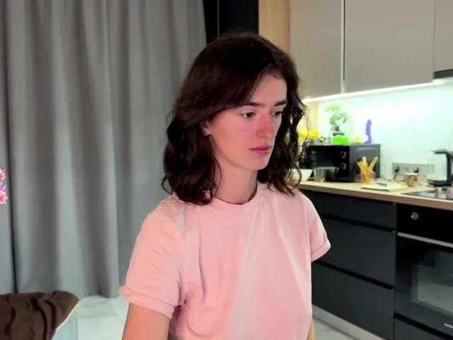 Offline SweetieTati on BongaCams