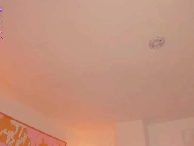 TaraLawrence on BongaCams 