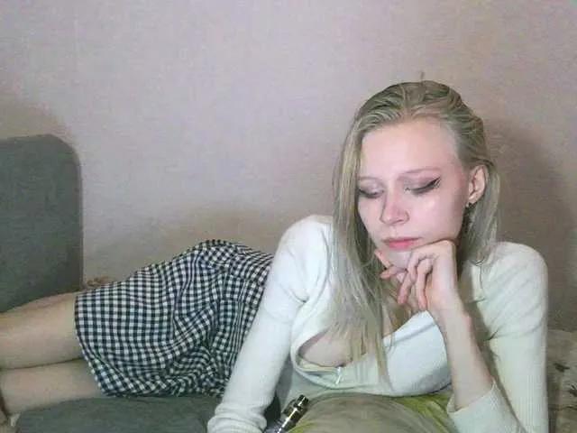 White-snow on BongaCams