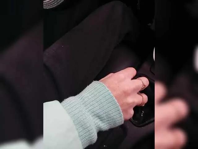 Offline Yna-and-Yn on BongaCams