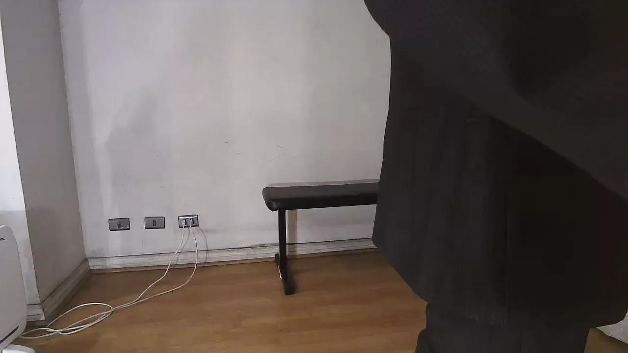 25x6cms on Cam4 