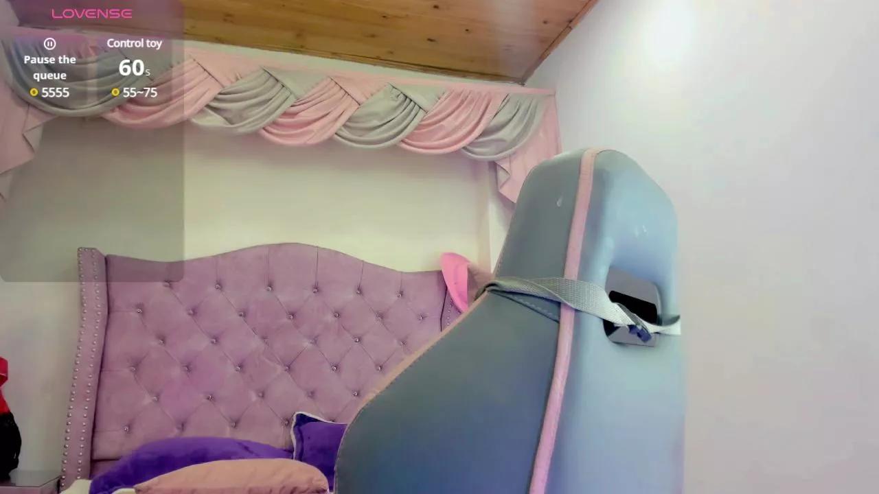 _Emily_Hots on Cam4 