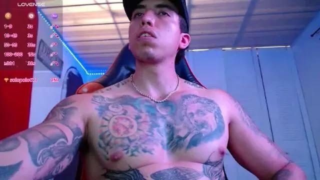 Adam_Hudsond on Cam4 