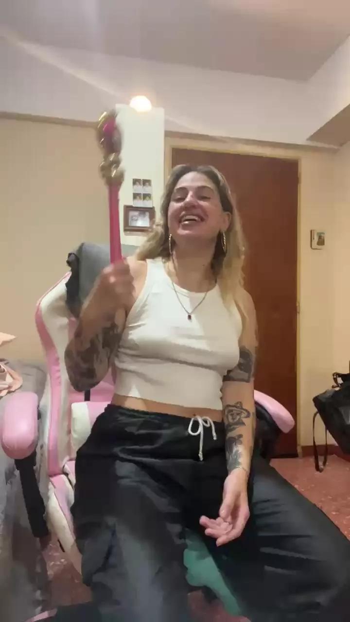 AkariBruna on Cam4 