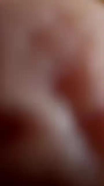 Aleale2587 on Cam4 